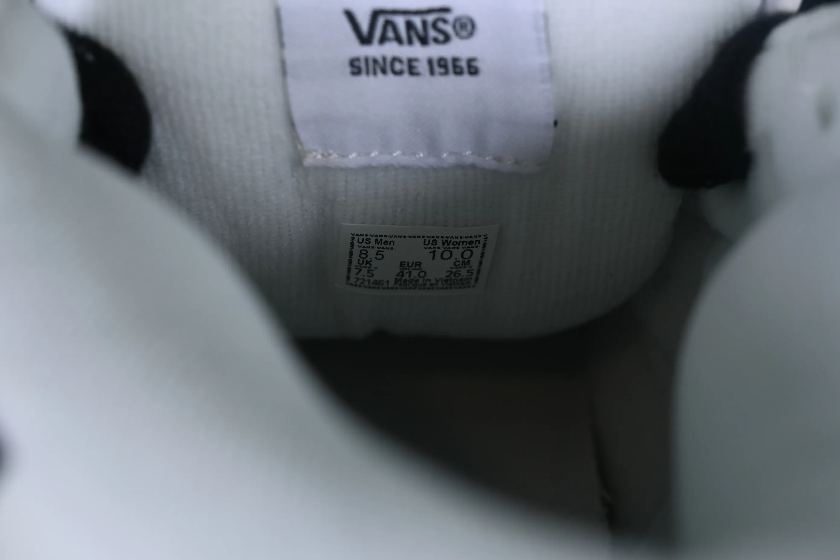 All categories Vans Vans series Vans Mid Vans Zhongbang Vans Knu Skool Vans official fat version of mid-top bread shoes VN000CQ97WTD